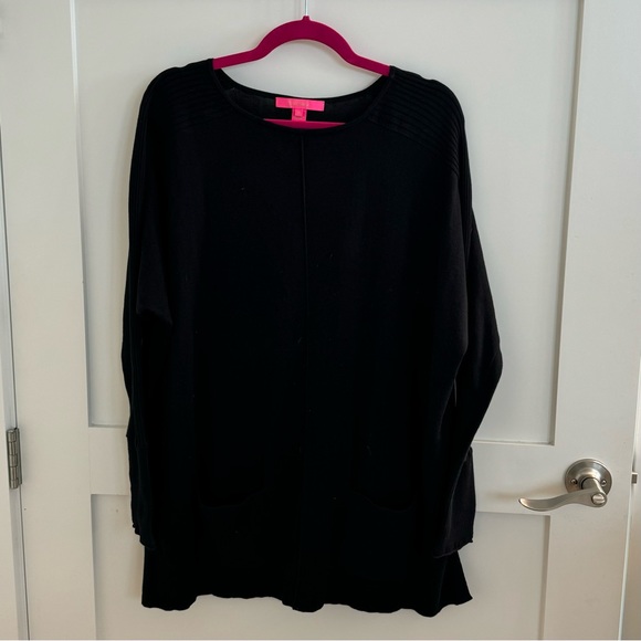 Jozlyn Oversized Pullover Sweater in Onyx- Medium - Picture 2 of 4
